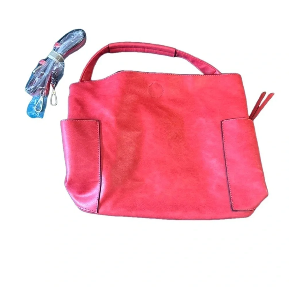 Red shoulder bag / crossbody purse